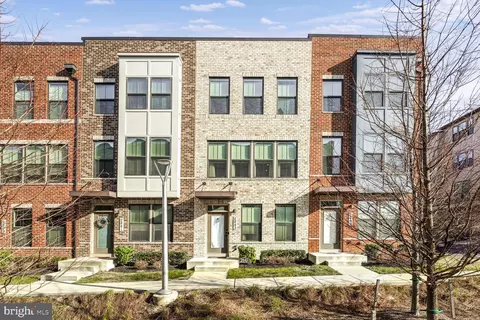 2843 Evansgreen Dr, Suitland, MD 20746