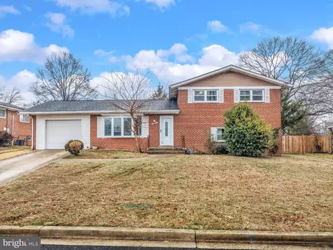 7210 Wessex Dr, Temple Hills, MD 20748
