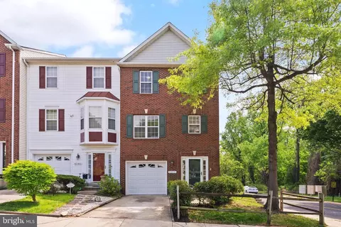 6210 Joe Klutsch Dr, Fort Washington, MD 20744