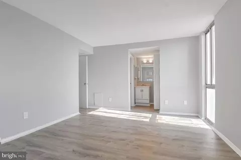 1836 Metzerott Rd #925, Hyattsville, MD 20783 photo 17