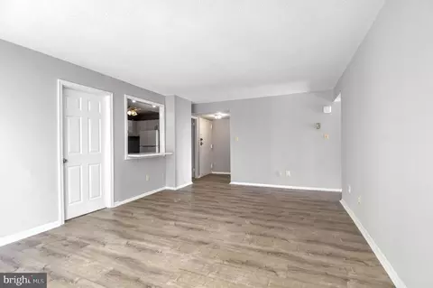 1836 Metzerott Rd #925, Hyattsville, MD 20783 photo 7