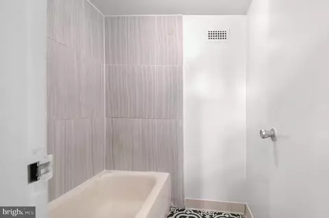 1836 Metzerott Rd #925, Hyattsville, MD 20783 photo 15