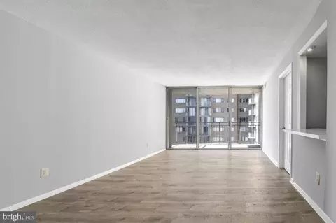 1836 Metzerott Rd #925, Hyattsville, MD 20783 photo 5