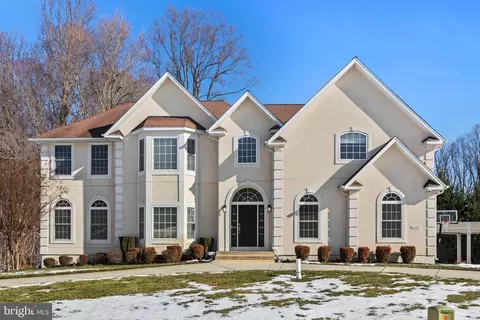 6400 Gold Yarrow Ln, Marlboro, MD 20772