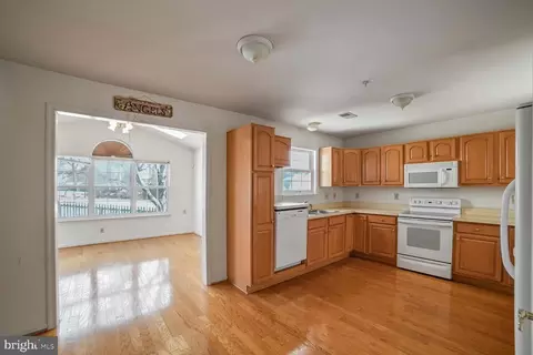 7312 Summerwind Cir, Laurel, MD 20707 photo 7