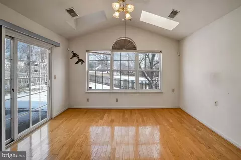 7312 Summerwind Cir, Laurel, MD 20707 photo 8