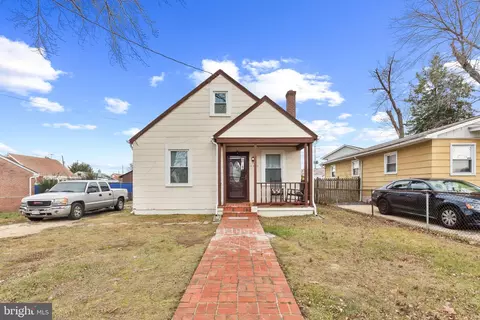 4510 Navy Day Pl, Suitland, MD 20746