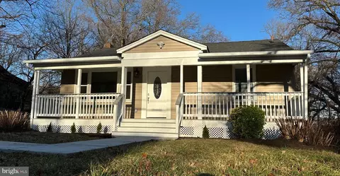 8305 Cowan Ave, Bowie, MD 20720