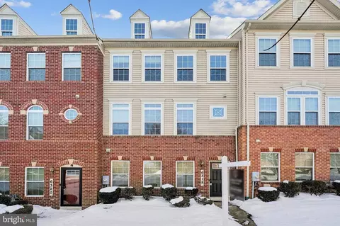 6318 Santo Pl, Capitol Heights, MD 20743