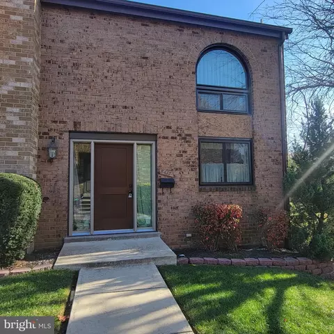 8417 Canning Ter, Greenbelt, MD 20770