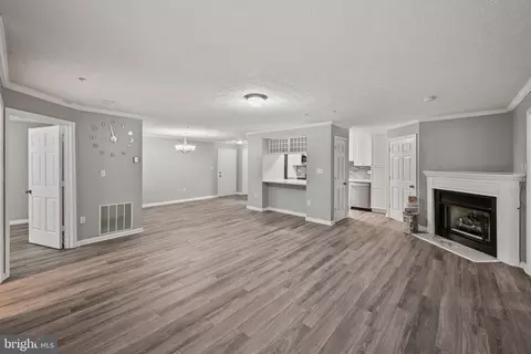 3704 Excalibur Ct #104, Bowie, MD 20716