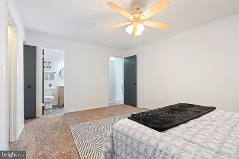 7208 Lost Spring Ct, Lanham, MD 20706 photo 18