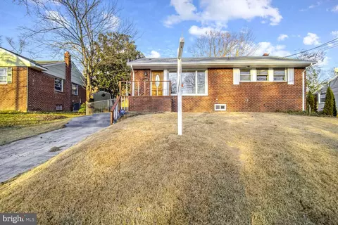 6417 Jodie St, New Carrollton, MD 20784