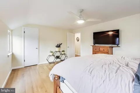 Bedroom - 3019 Crest Ave, Cheverly, MD 20785 photo 4 of 6
