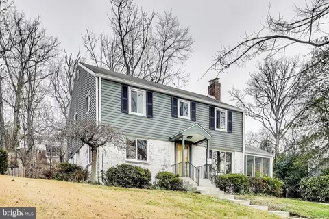 Exterior - 3019 Crest Ave, Cheverly, MD 20785 photo 3 of 12