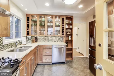 Kitchen - 3019 Crest Ave, Cheverly, MD 20785 photo 2 of 2