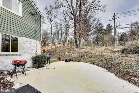 Exterior - 3019 Crest Ave, Cheverly, MD 20785 photo 8 of 12