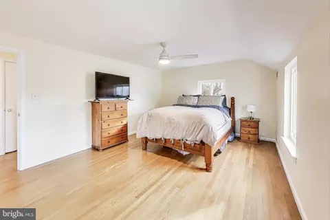 Bedroom - 3019 Crest Ave, Cheverly, MD 20785 photo 3 of 6