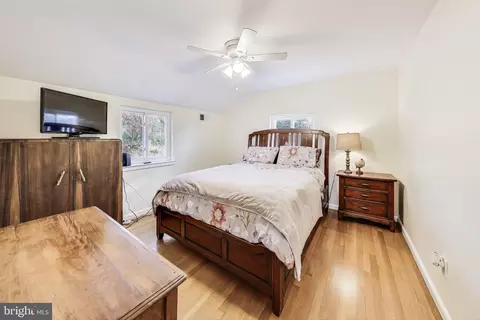 Bedroom - 3019 Crest Ave, Cheverly, MD 20785 photo 5 of 6