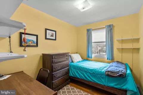Bedroom - 8920 Hilton Hill Dr, Lanham, MD 20706 photo 3 of 4