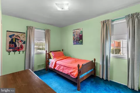 Bedroom - 8920 Hilton Hill Dr, Lanham, MD 20706 photo 4 of 4