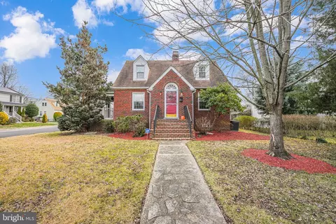 700 5th St, Laurel, MD 20707