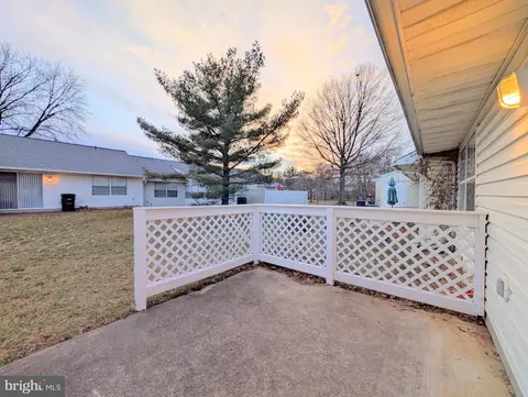 9254 Cherry Ln #16, Laurel, MD 20708 photo 8