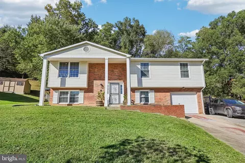 7805 Karla Ln, Fort Washington, MD 20744