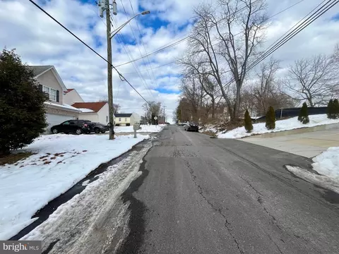 8815 Maple Ave, Bowie, MD 20720 photo 7