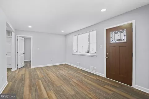 Entry Way - 7616 Kidmore Ln, Lanham, MD 20706 photo 4 of 9