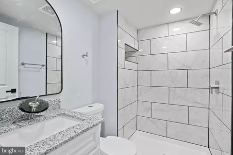 Bath - 7616 Kidmore Ln, Lanham, MD 20706 photo 3 of 4