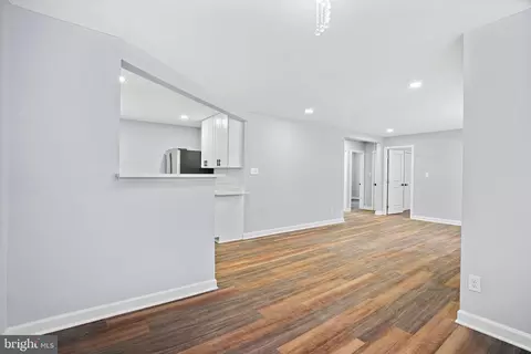 Entry Way - 7616 Kidmore Ln, Lanham, MD 20706 photo 7 of 9