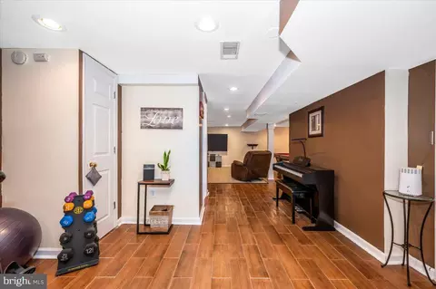 6002 Seabrook Rd, Lanham, MD 20706 photo 27