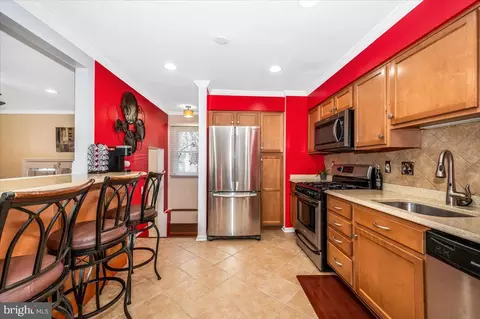 6002 Seabrook Rd, Lanham, MD 20706 photo 10