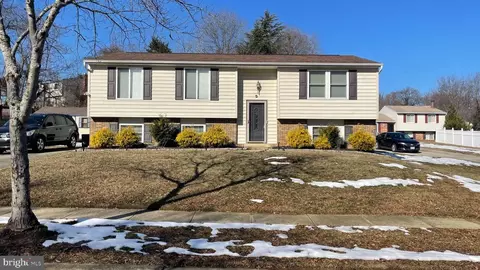 402 Beech St, Fort Washington, MD 20744