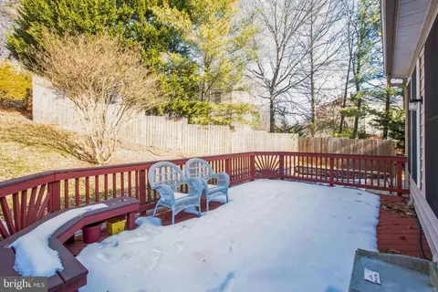 10002 Lindley Ct, Lanham, MD 20706 photo 29