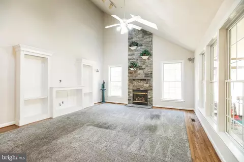 10002 Lindley Ct, Lanham, MD 20706 photo 7
