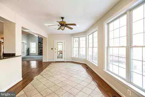 10002 Lindley Ct, Lanham, MD 20706 photo 12