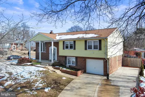 8800 Loughran Rd, Fort Washington, MD 20744
