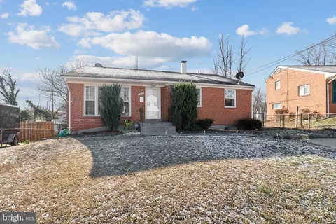 317 Ferndale Pl, Oxon Hill, MD 20745