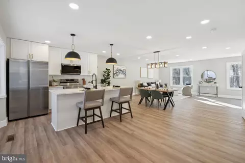 8920 Simeon Ct, Marlboro, MD 20772