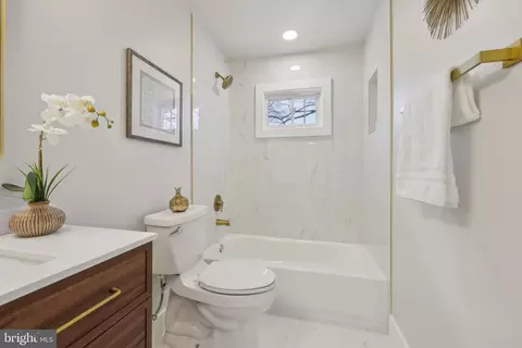 9416 Franklin Ave, Lanham, MD 20706 photo 40