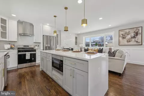 9416 Franklin Ave, Lanham, MD 20706 photo 8