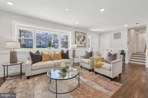 9416 Franklin Ave, Lanham, MD 20706 photo 3