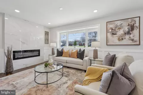 9416 Franklin Ave, Lanham, MD 20706 photo 4