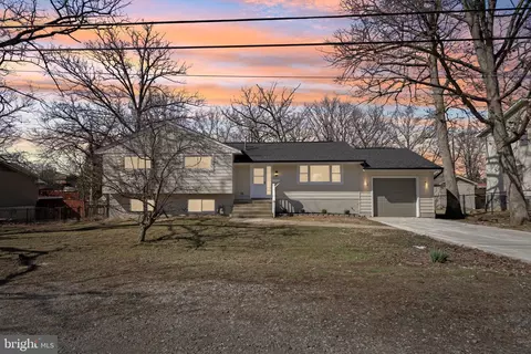 9416 Franklin Ave, Lanham, MD 20706