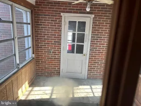 Exterior - 7700 Brooklyn Bridge Rd, Laurel, MD 20707 photo 6 of 6