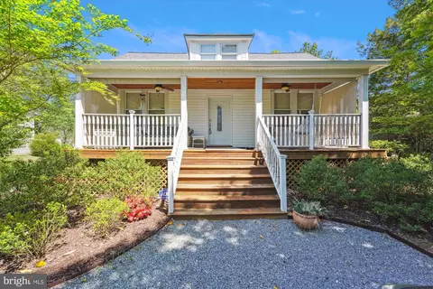 10320 Old Fort Rd, Fort Washington, MD 20744