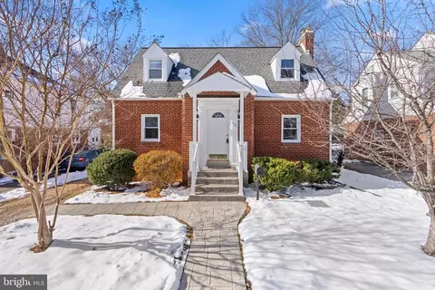 6212 42nd Ave, Hyattsville, MD 20781