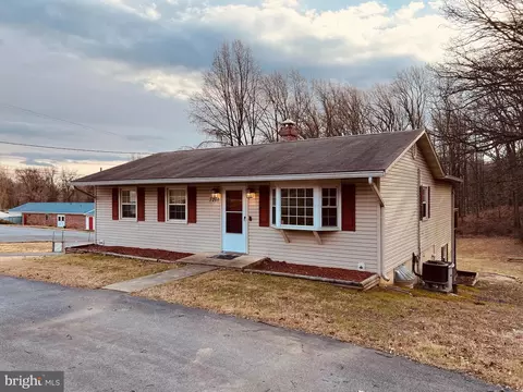 7201 Brooklyn Bridge Rd, Laurel, MD 20707